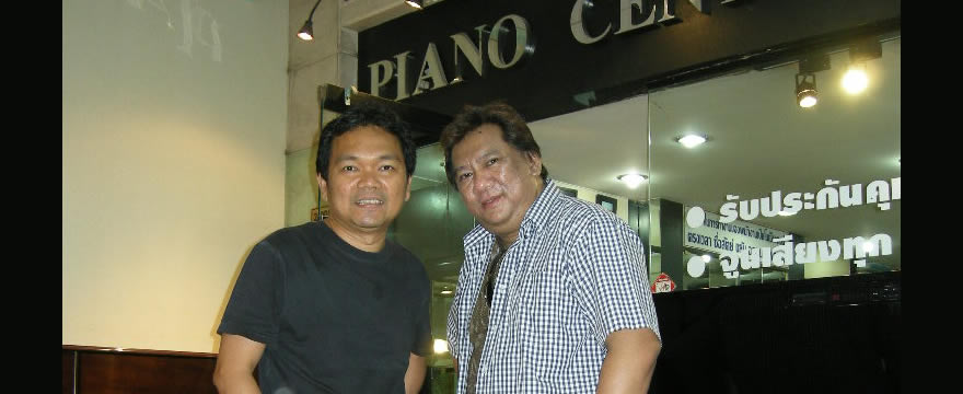 Customer of Piano Center